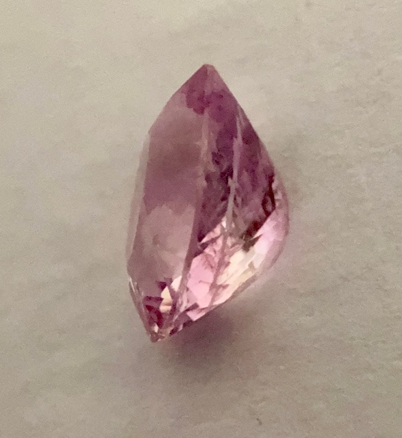Pink sapphire H27