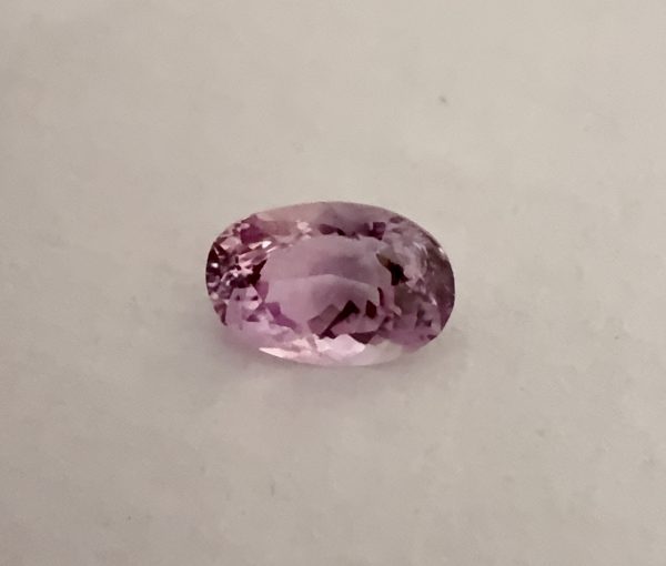 Pink sapphire H27